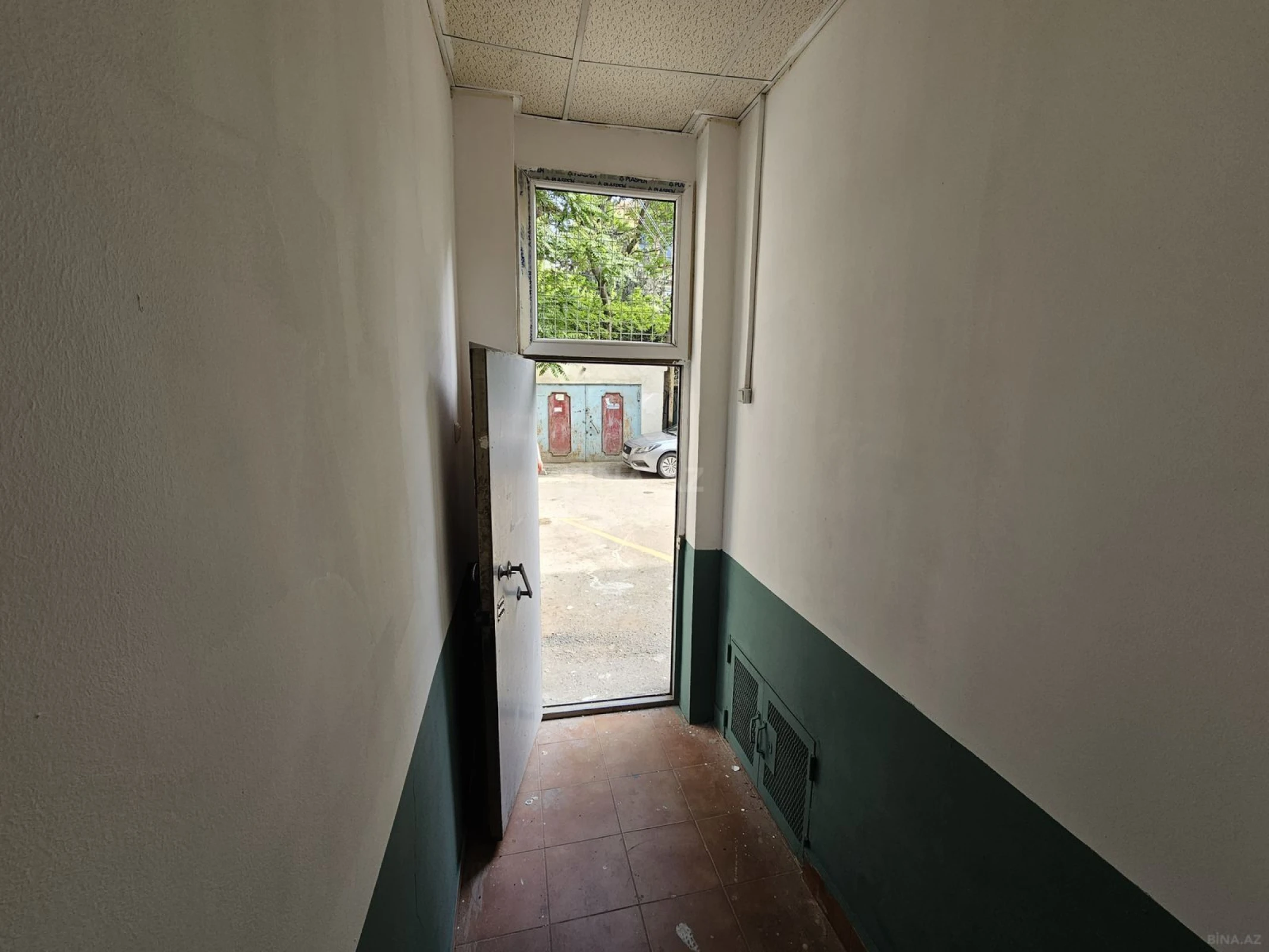 Satılır 3 otaqlı mənzil 93.7 m²