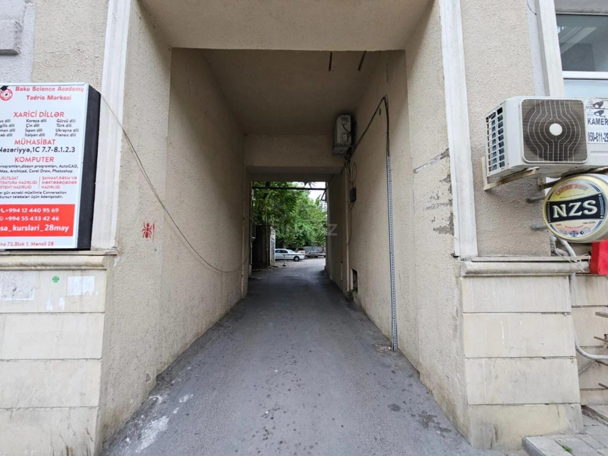 Satılır 3 otaqlı mənzil 93.7 m²