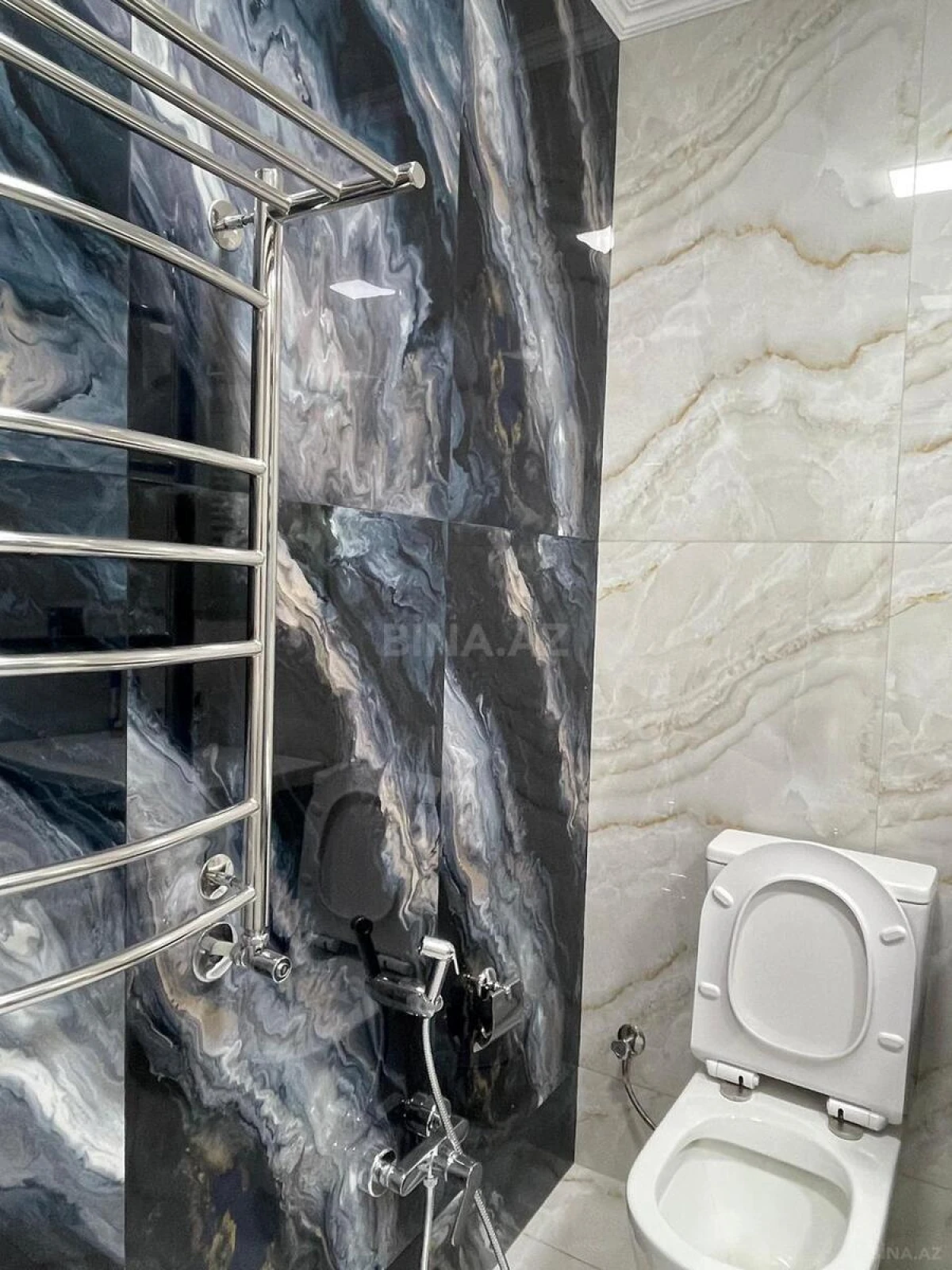 Satılır 3 otaqlı mənzil 106 m²