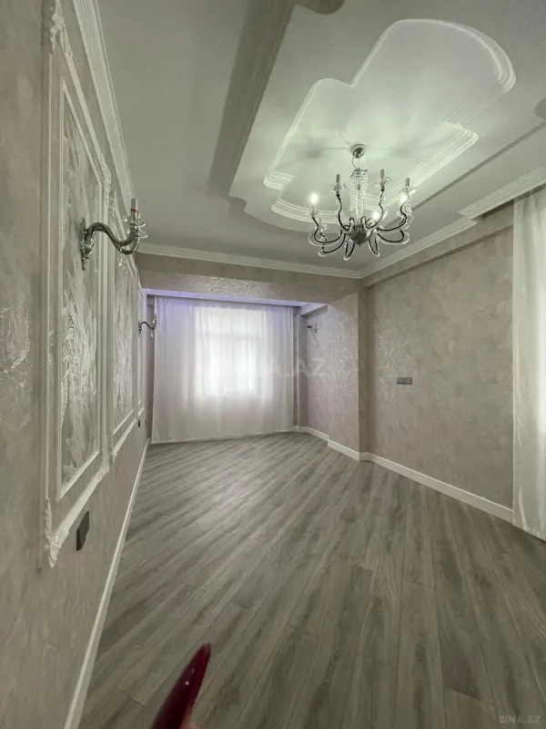 Satılır 3 otaqlı mənzil 106 m²