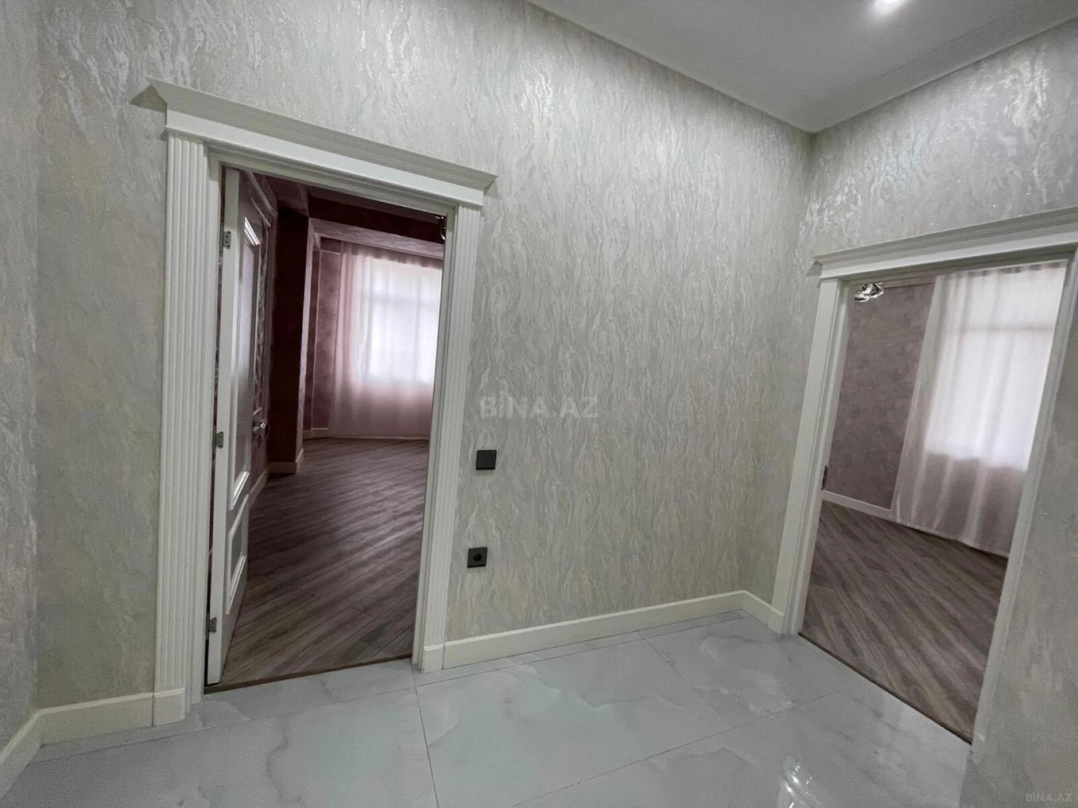Satılır 3 otaqlı mənzil 106 m²