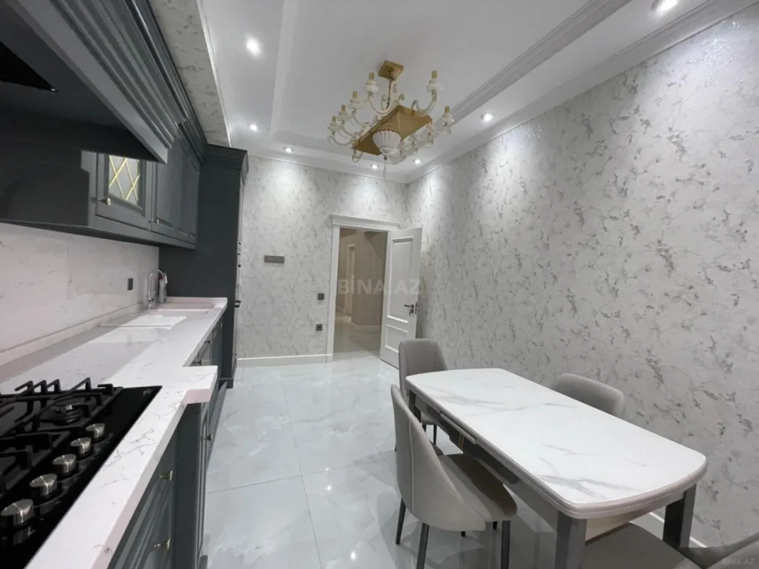 Satılır 3 otaqlı mənzil 106 m²