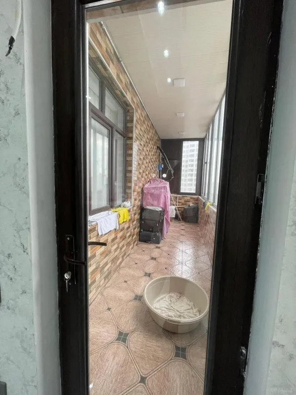 Satılır 3 otaqlı mənzil 106 m²