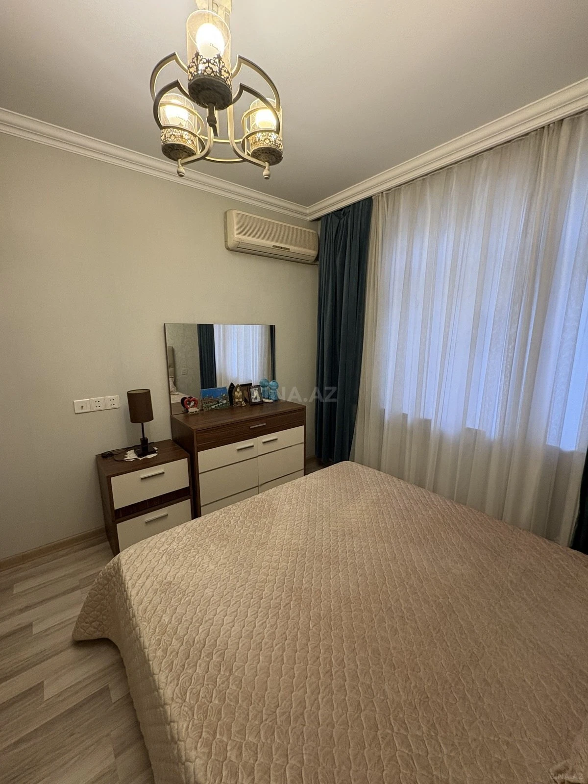 Satılır 2 otaqlı mənzil 65 m²