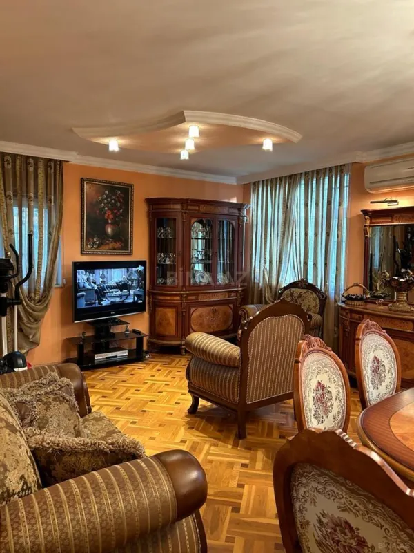 Satılır 3 otaqlı mənzil 90 m²