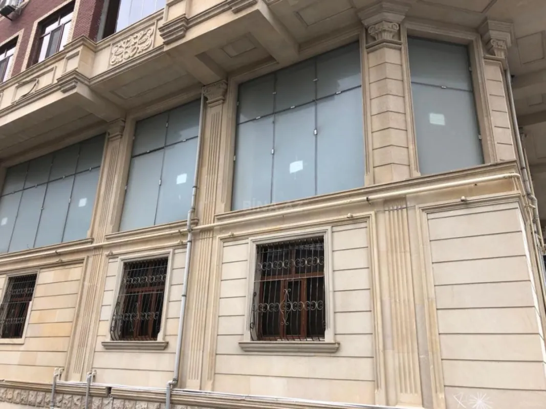 Satılır obyekt 167 m²