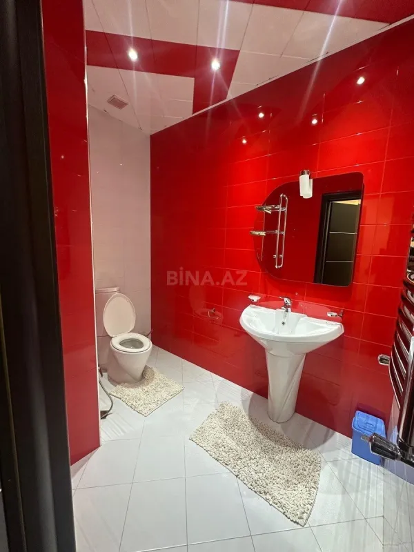 Kirayə verilir 3 otaqlı mənzil 160 m²