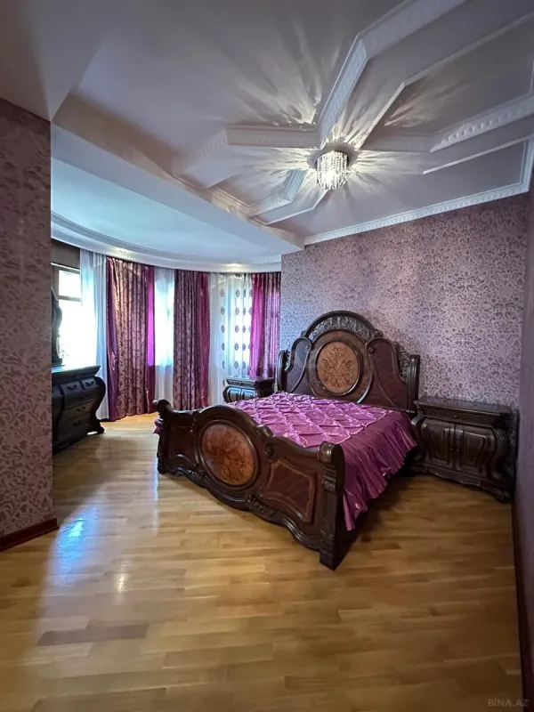 Satılır 7 otaqlı həyət evi 550 m²