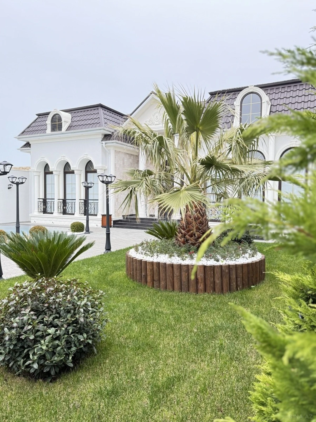 Satılır 4 otaqlı həyət evi 220 m²