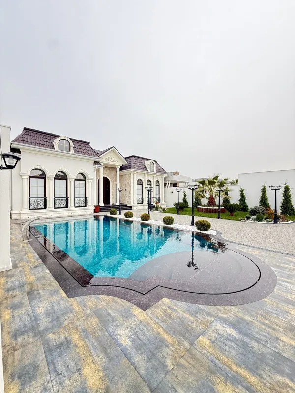 Satılır 4 otaqlı həyət evi 220 m²