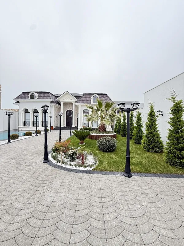 Satılır 4 otaqlı həyət evi 220 m²