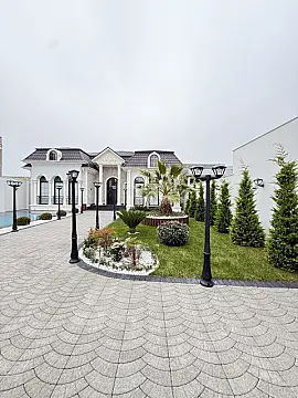 Satılır 4 otaqlı həyət evi 220 m²
