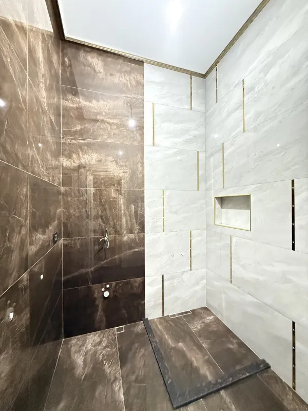 Satılır 4 otaqlı həyət evi 220 m²