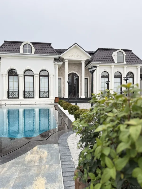 Satılır 4 otaqlı həyət evi 220 m²