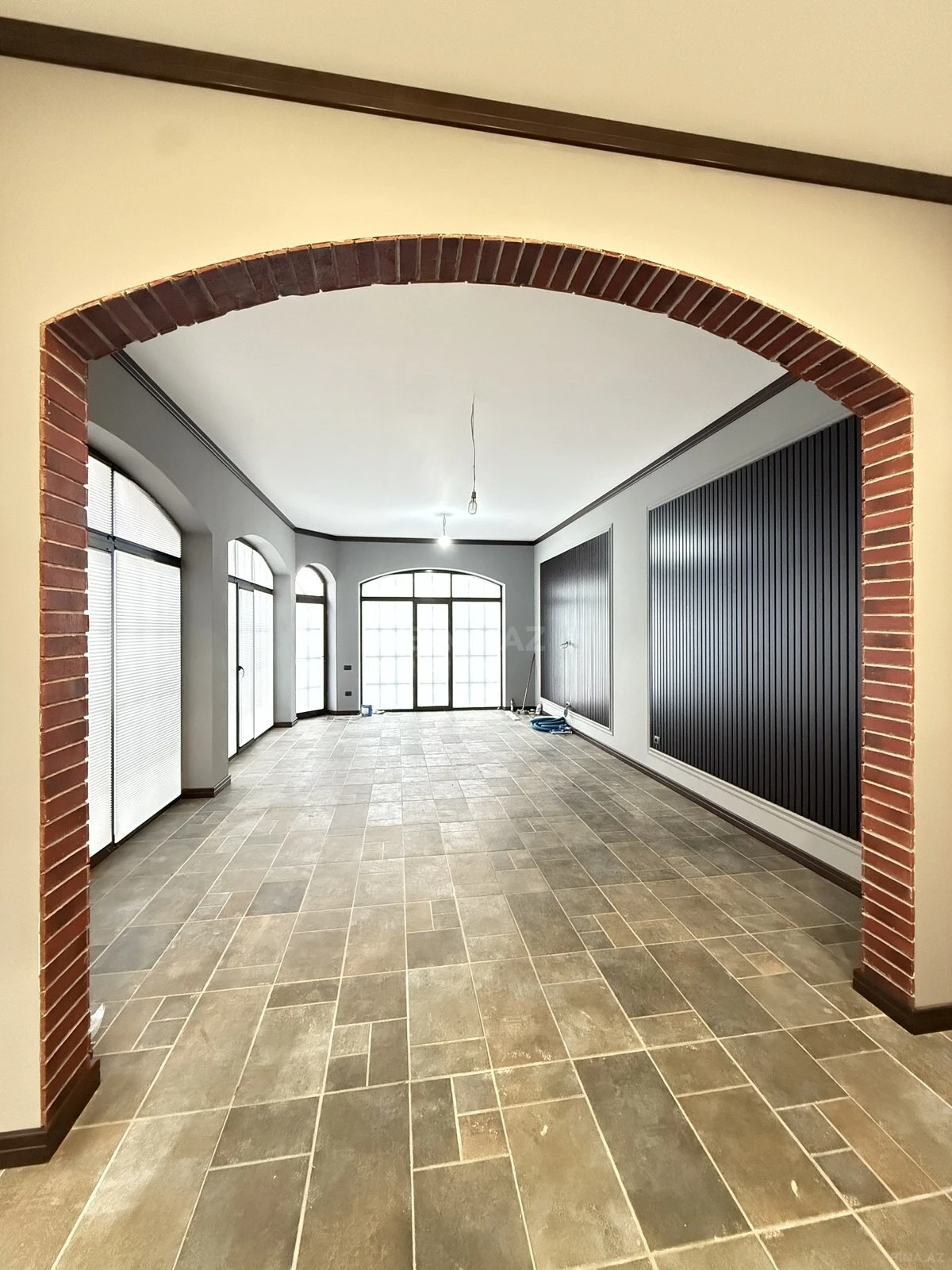 Satılır 4 otaqlı həyət evi 220 m²