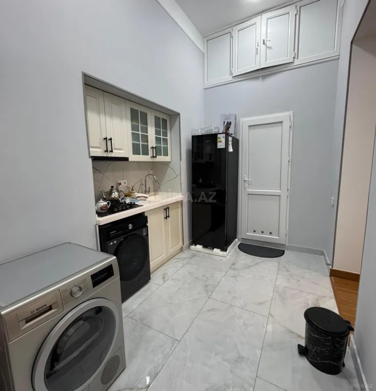 Kirayə verilir 2 otaqlı mənzil 80 m²