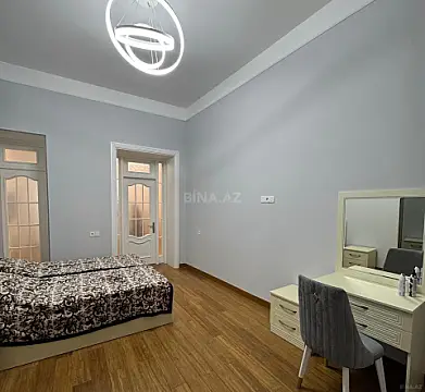 Kirayə verilir 2 otaqlı mənzil 80 m²