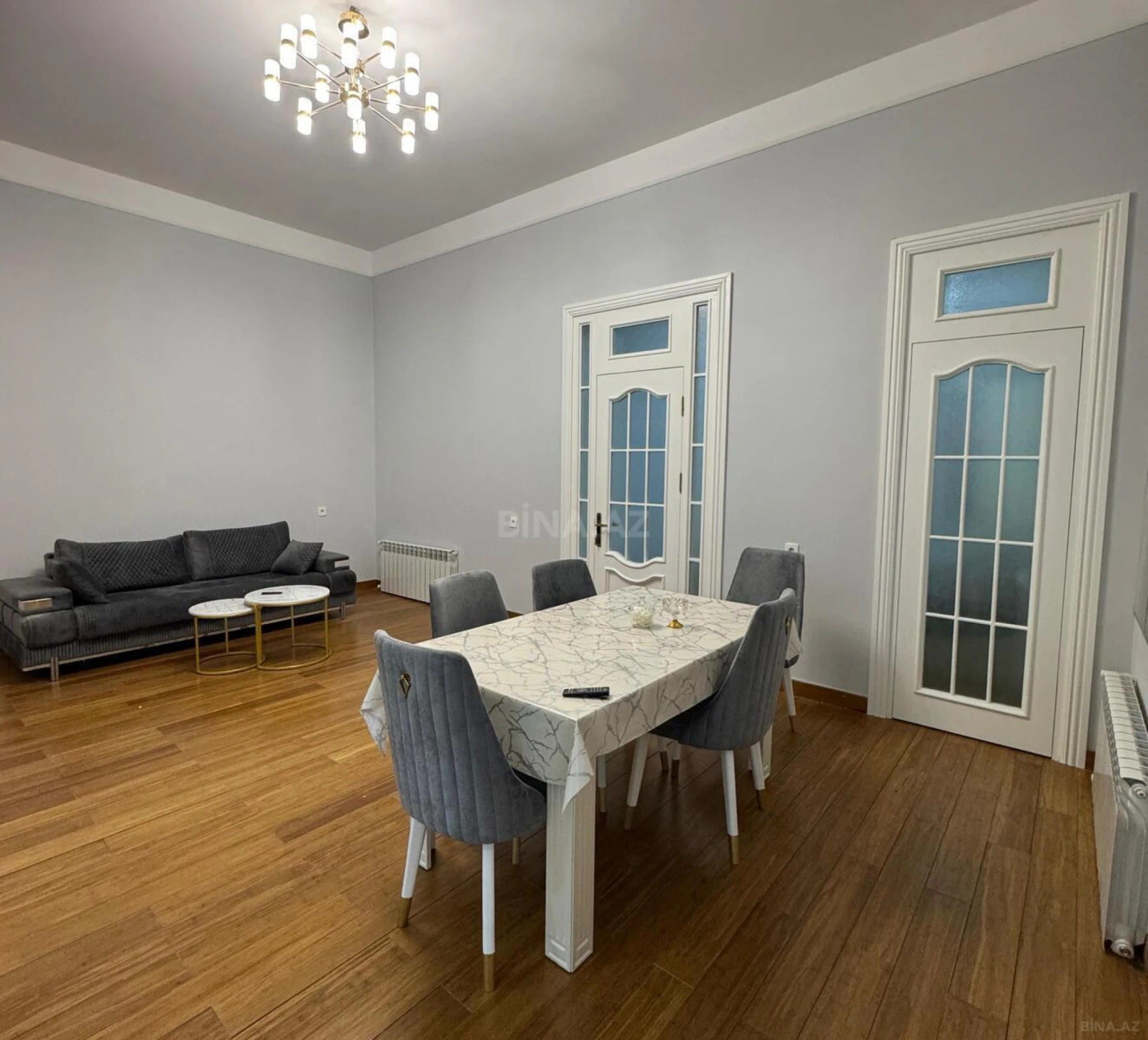 Kirayə verilir 2 otaqlı mənzil 80 m²