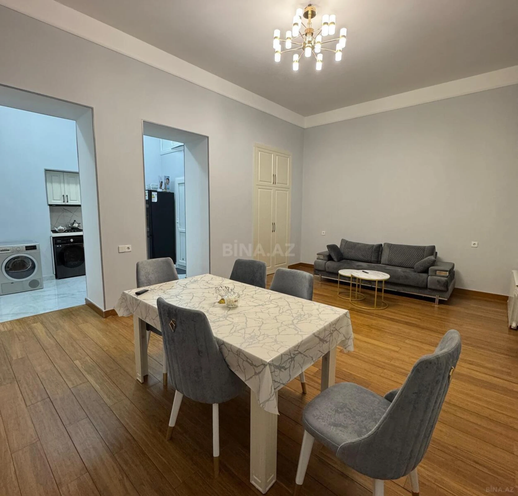 Kirayə verilir 2 otaqlı mənzil 80 m²