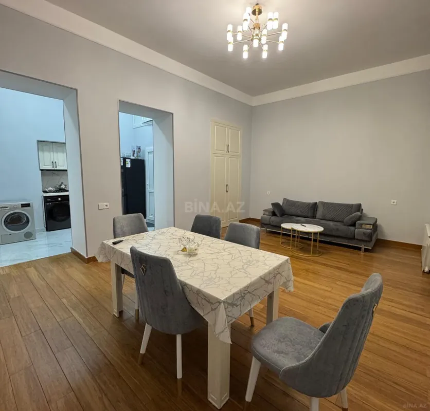 Kirayə verilir 2 otaqlı mənzil 80 m²