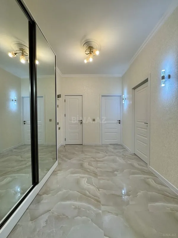 Satılır 2 otaqlı mənzil 75 m²