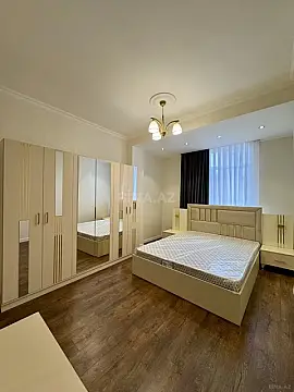 Satılır 2 otaqlı mənzil 75 m²