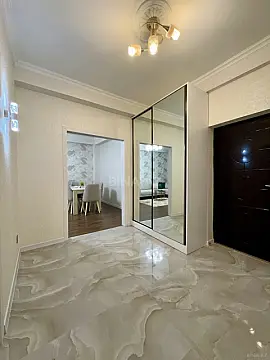 Satılır 2 otaqlı mənzil 75 m²