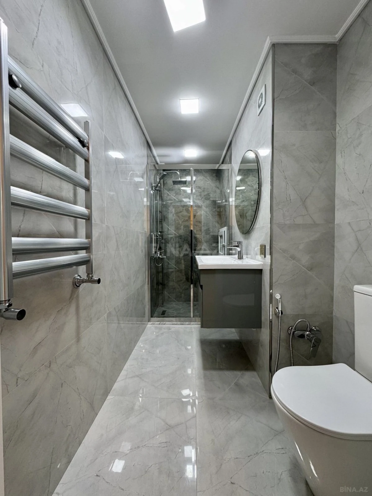 Satılır 2 otaqlı mənzil 75 m²