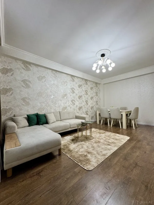Satılır 2 otaqlı mənzil 75 m²