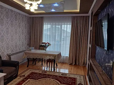 Satılır 3 otaqlı həyət evi 100 m²