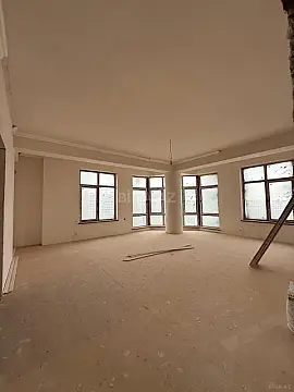 Satılır 4 otaqlı mənzil 165 m²