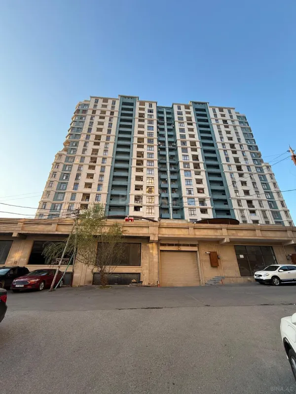 Satılır 4 otaqlı mənzil 165 m²