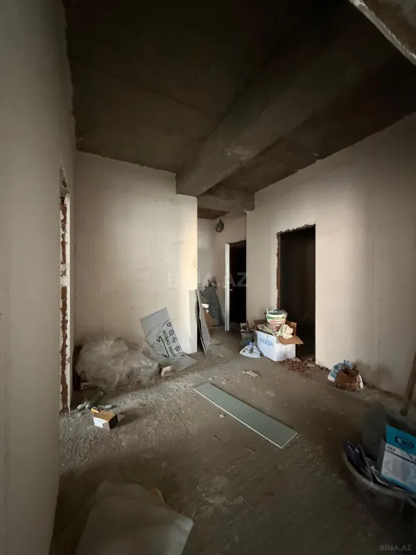 Satılır 4 otaqlı mənzil 165 m²