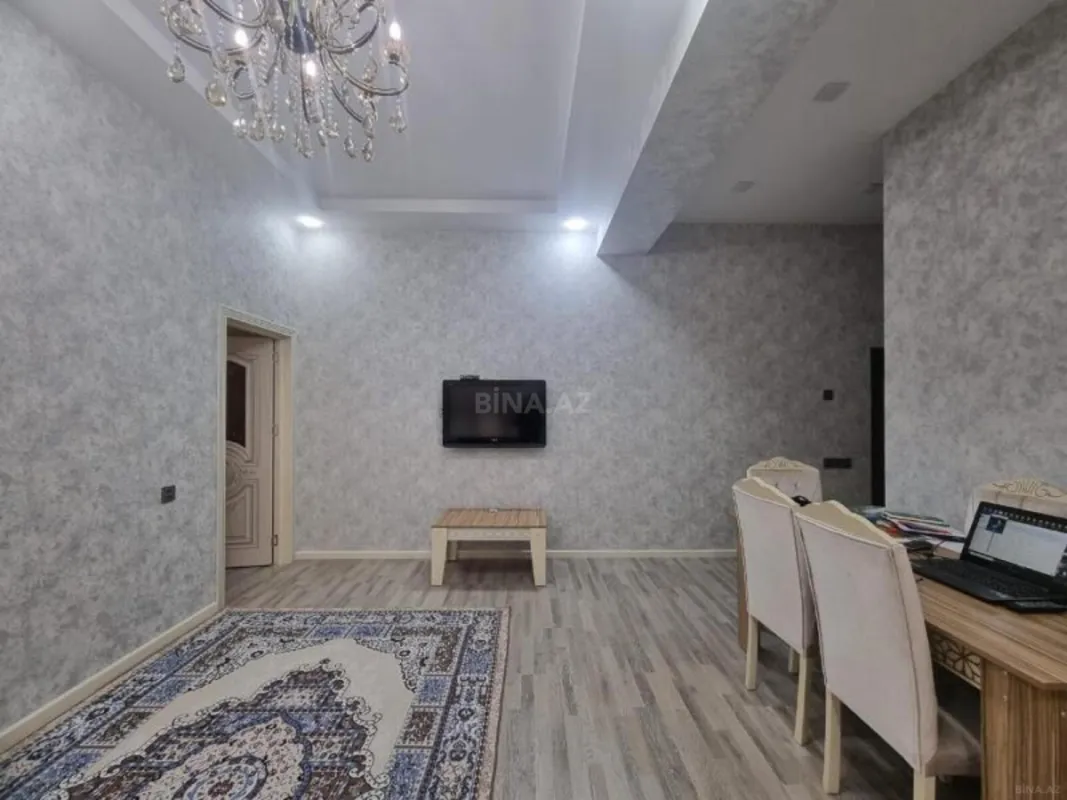 Kirayə verilir 2 otaqlı mənzil 70 m²