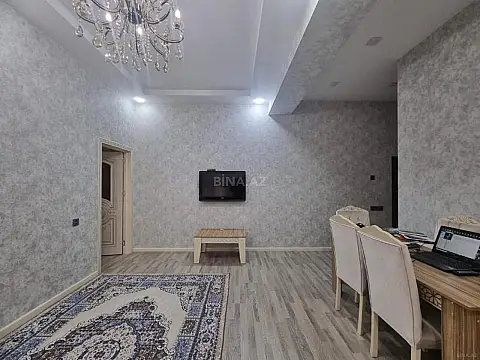 Kirayə verilir 2 otaqlı mənzil 70 m²