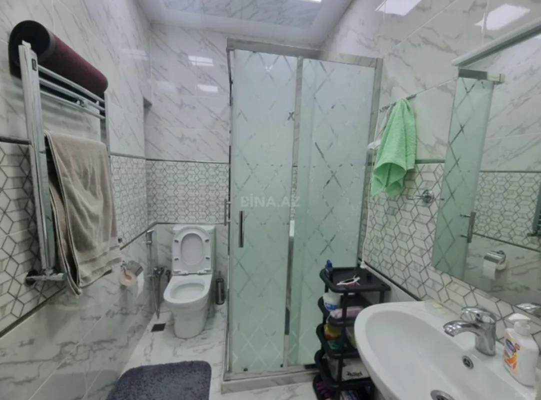 Kirayə verilir 2 otaqlı mənzil 70 m²