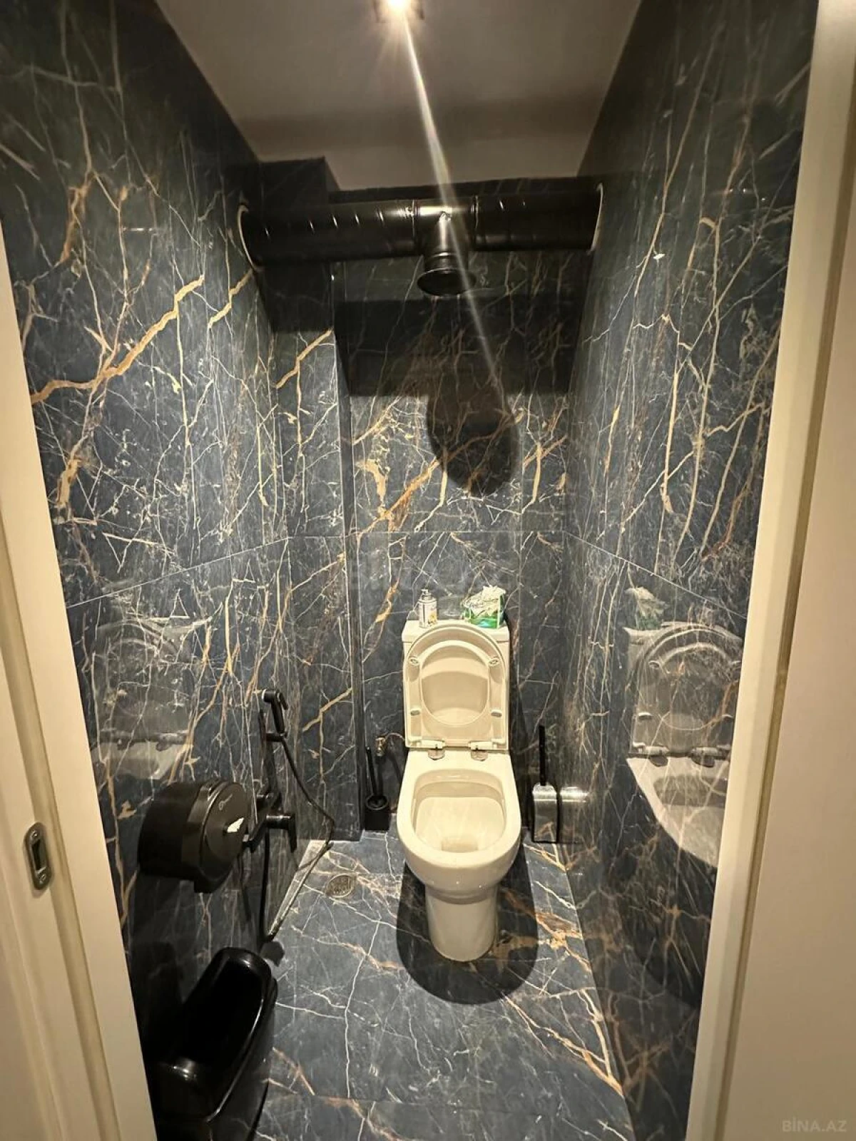 Satılır obyekt 235 m²