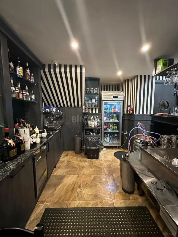 Satılır obyekt 235 m²