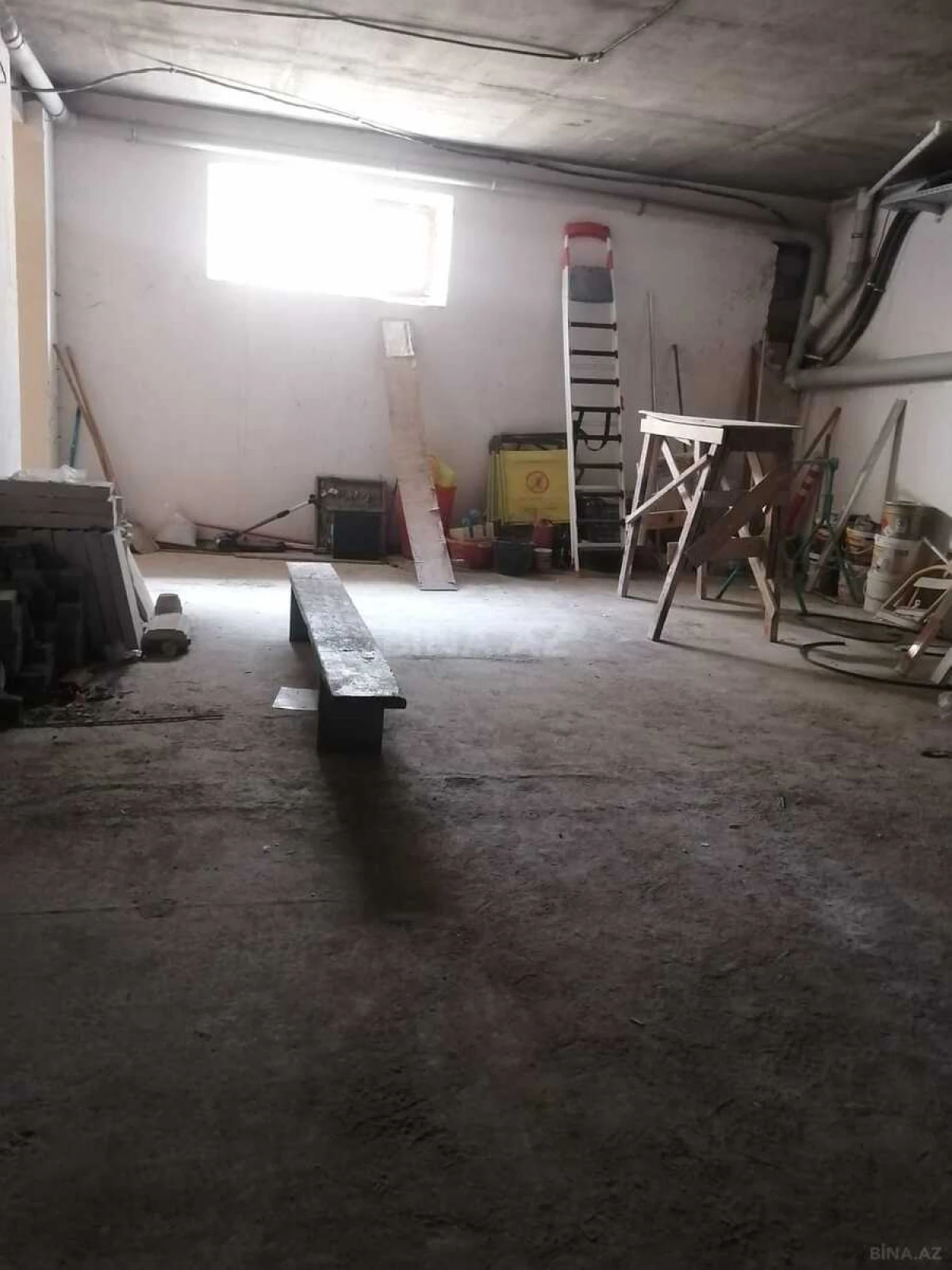 Satılır obyekt 331 m²