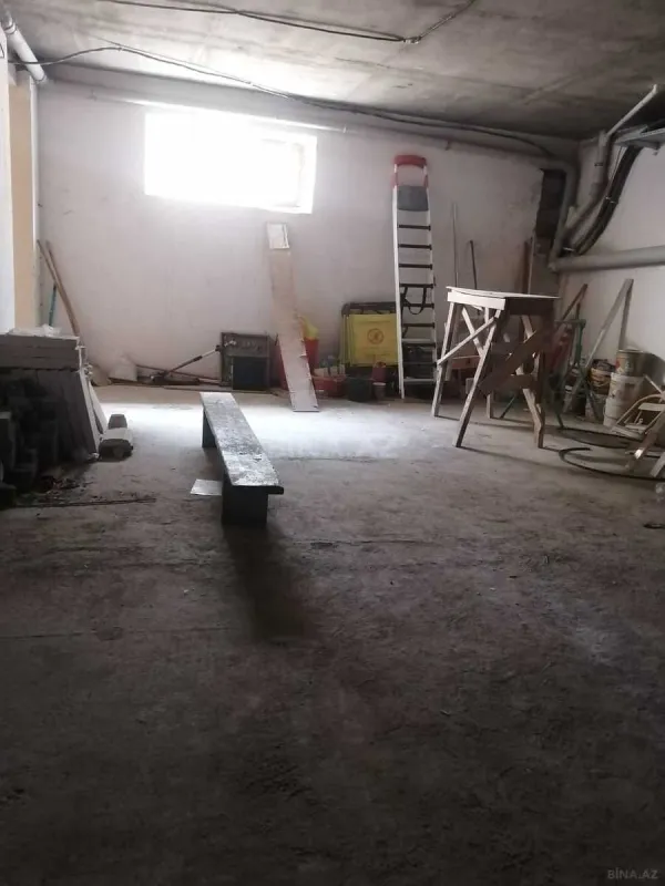 Satılır obyekt 331 m²