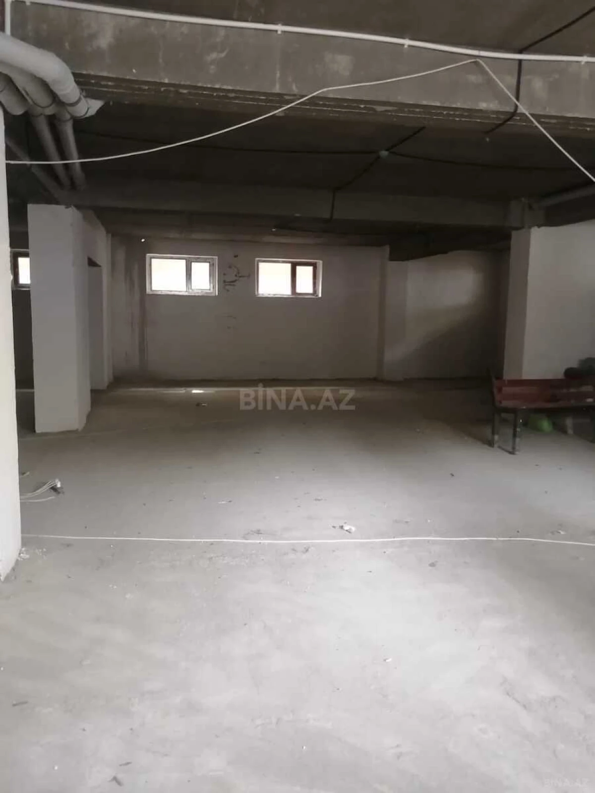 Satılır obyekt 331 m²