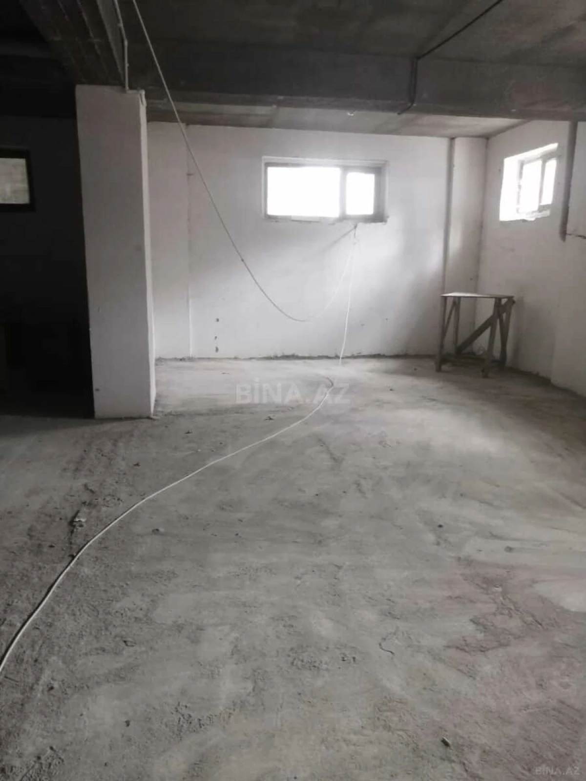 Satılır obyekt 331 m²