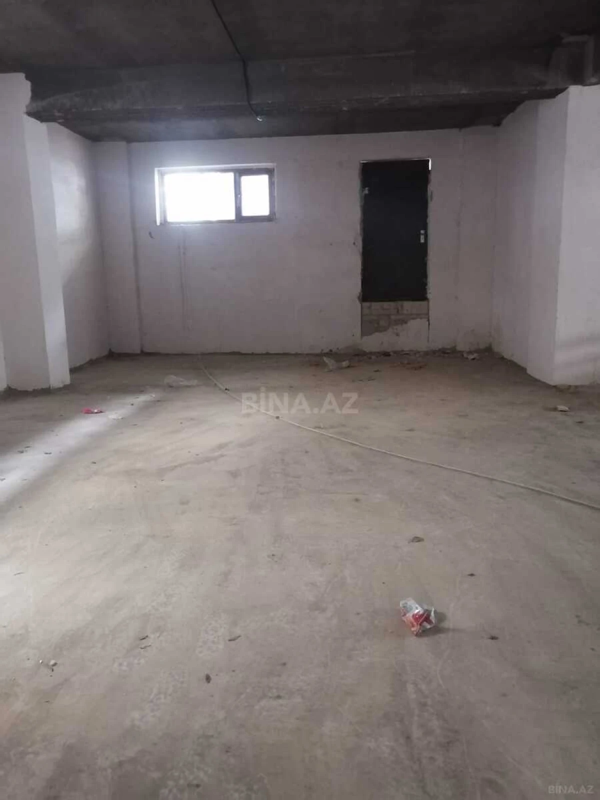 Satılır obyekt 331 m²