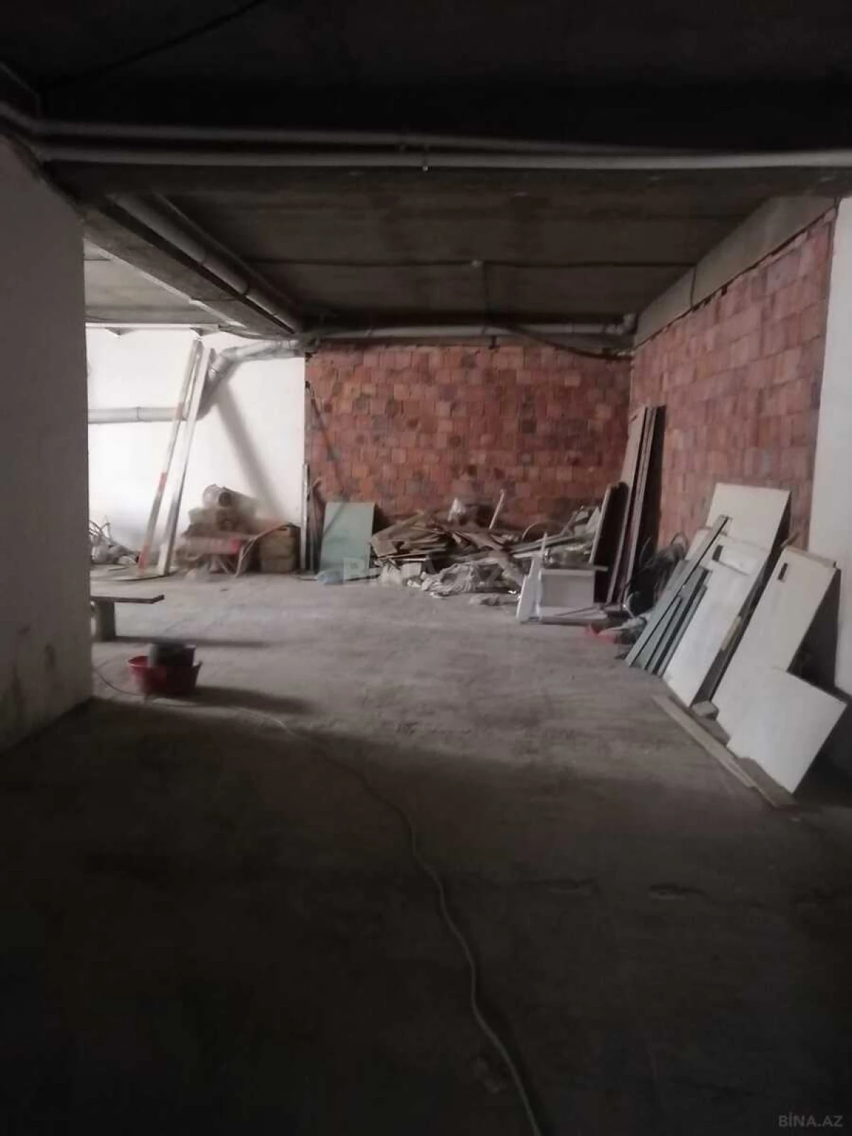 Satılır obyekt 331 m²