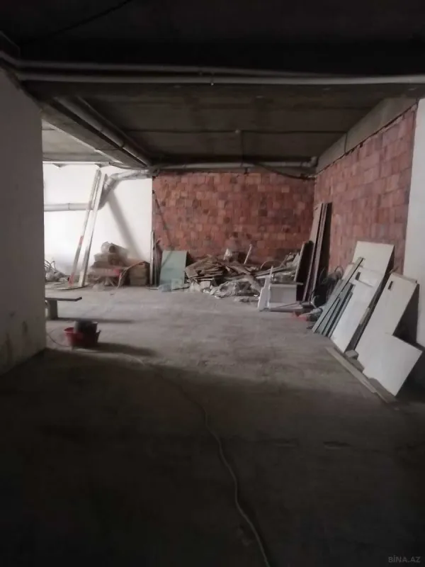 Satılır obyekt 331 m²