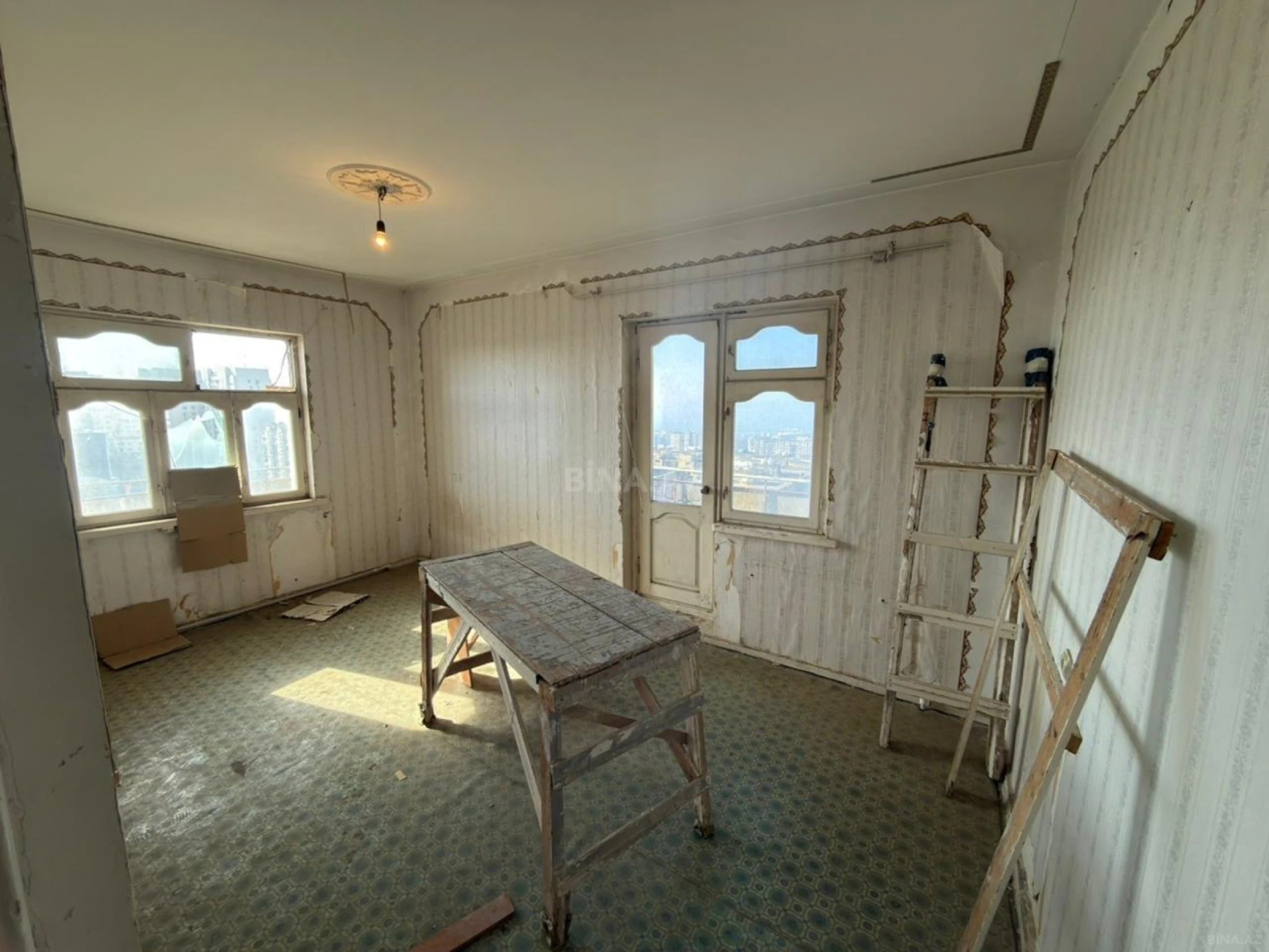 Satılır 3 otaqlı mənzil 80 m²