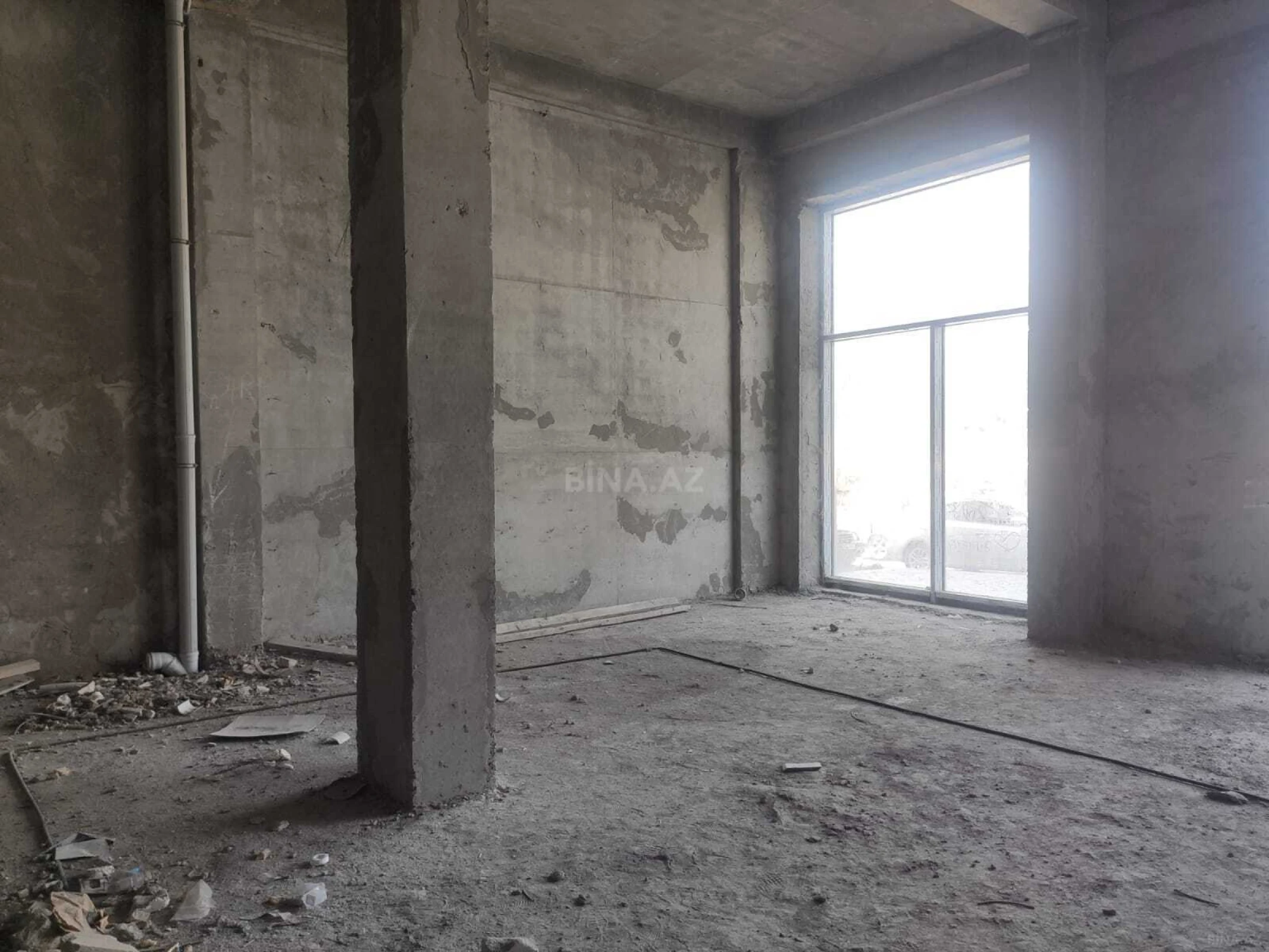 Satılır obyekt 104 m²