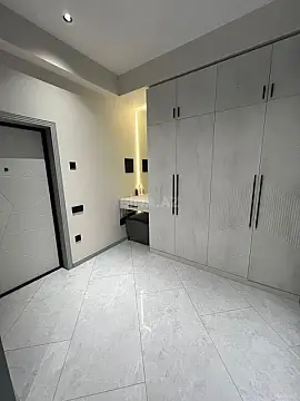 Kirayə verilir 2 otaqlı mənzil 90 m²