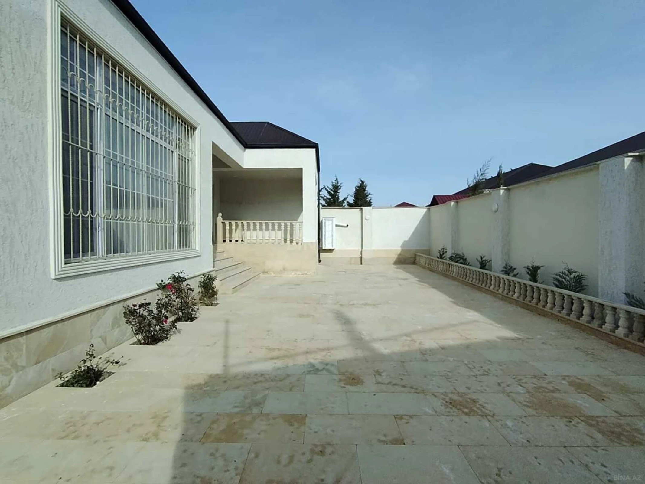 Satılır 3 otaqlı həyət evi 150 m²