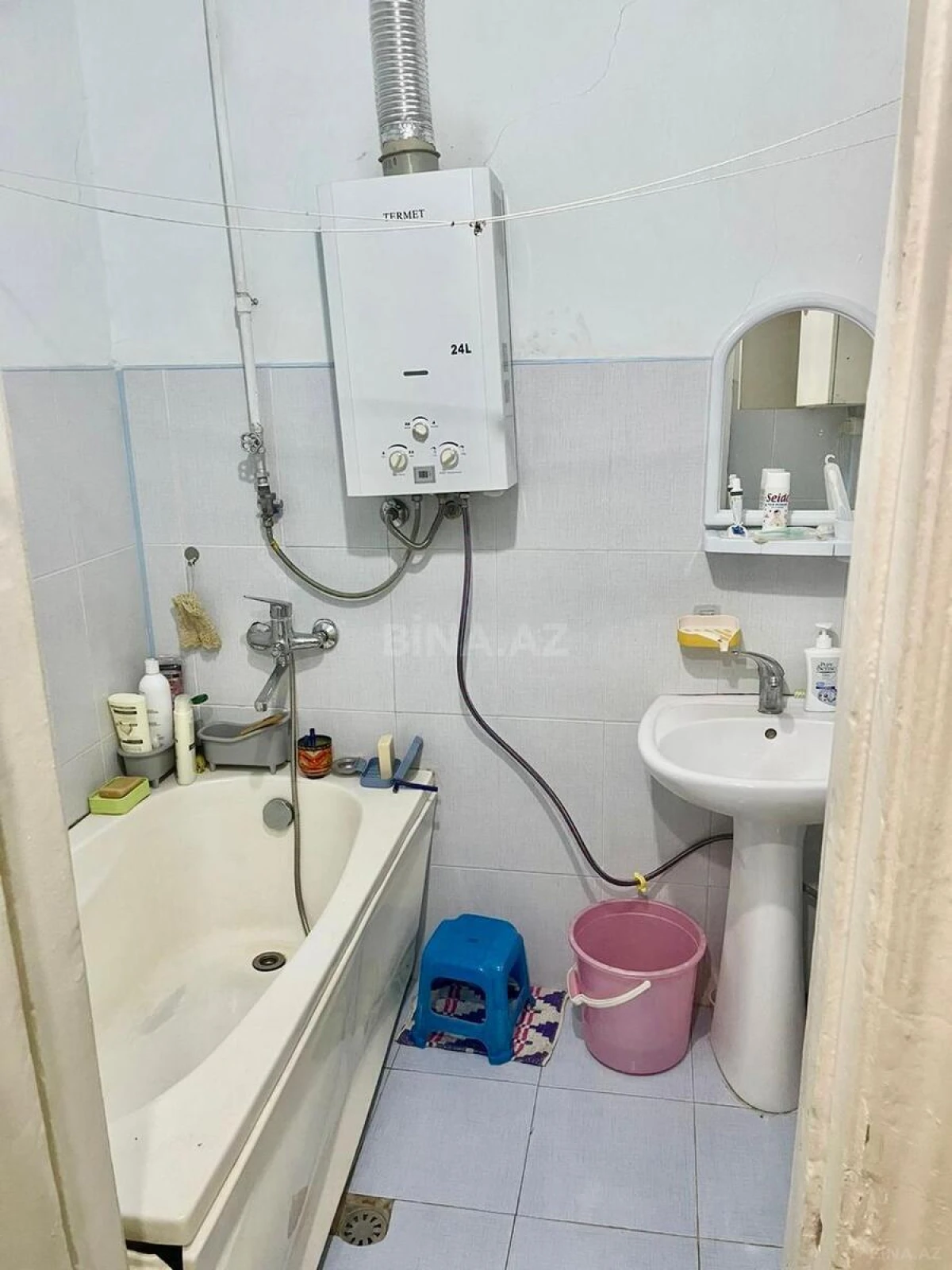 Kirayə verilir 2 otaqlı mənzil 70 m²